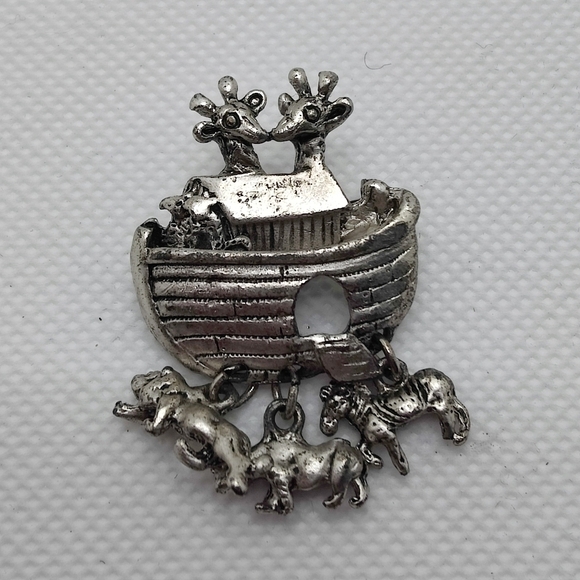 Vintage 80s Noah’s Ark Christian Pewter Signed Broach Jewelry Pin - Picture 1 of 6